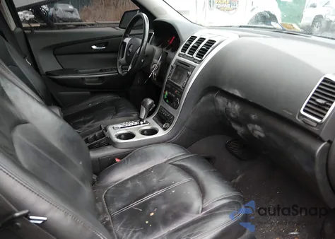 2010 GMC Acadia Slt-2 z USA, uszkodzony, nr VIN 1GKLRNED1AJ187826